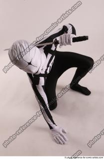 17 2019 01 JIRKA KNEELING POSE WITH KATANA